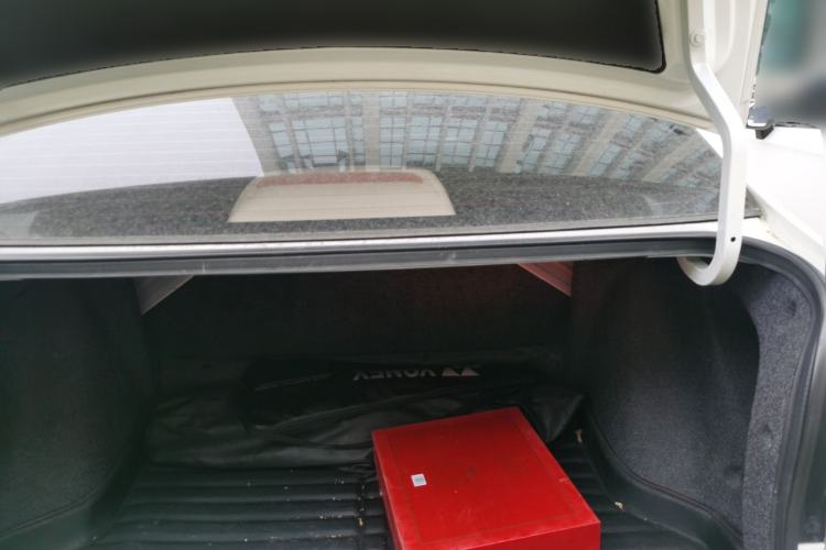 Used Honda Greiz 2016 1.5L CVT Classic Edition Trunk
