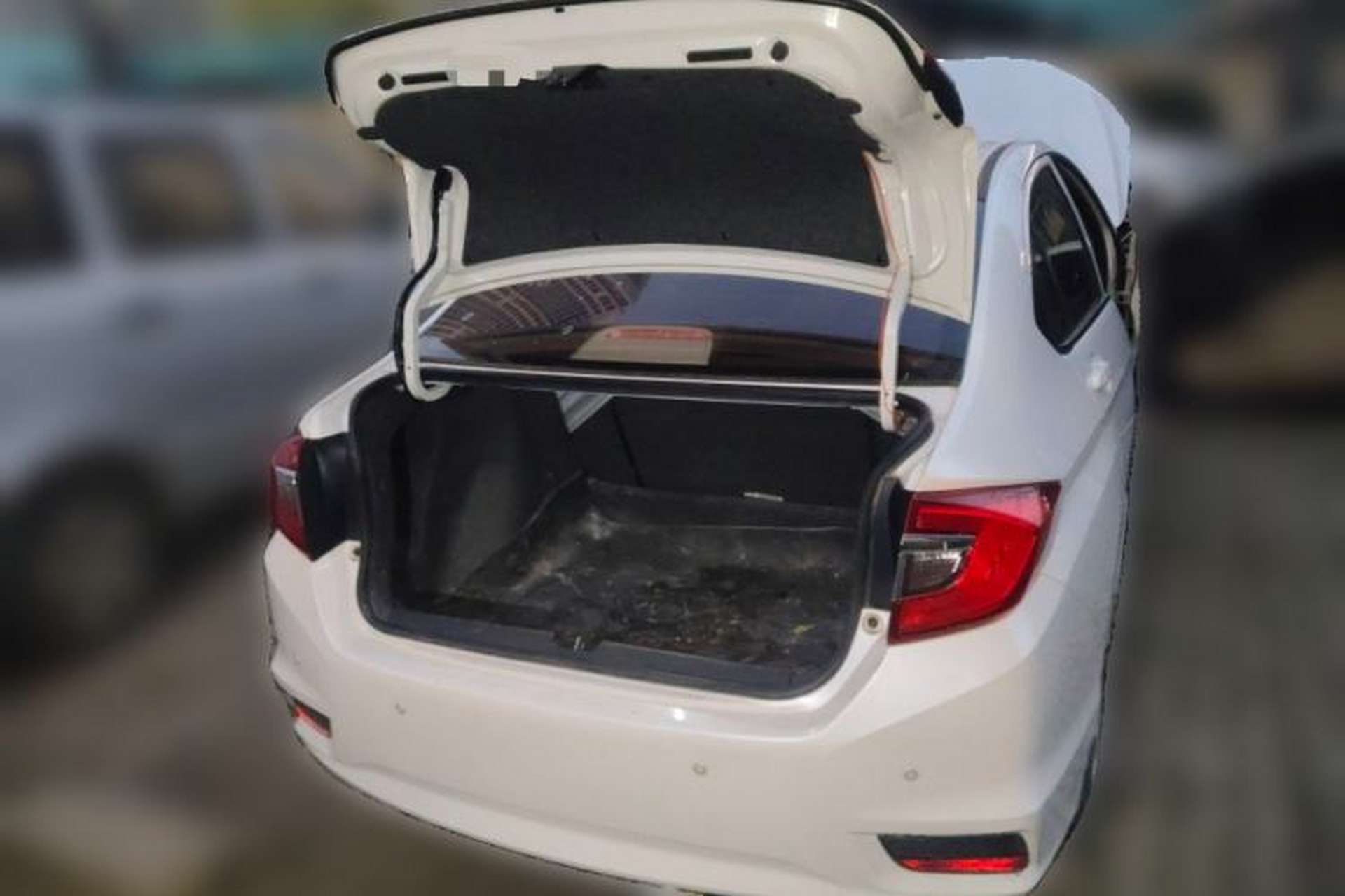 Used Honda Greiz 2016 1.5L CVT Classic Edition Trunk