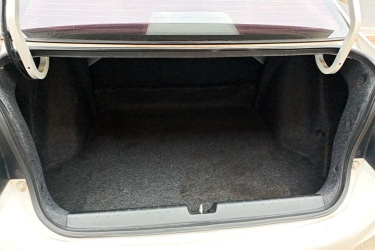 Used Honda Greiz 2016 1.5L CVT Luxury Edition Trunk