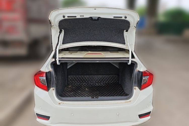 Used Honda Greiz 2016 1.5L CVT Classic Edition Trunk