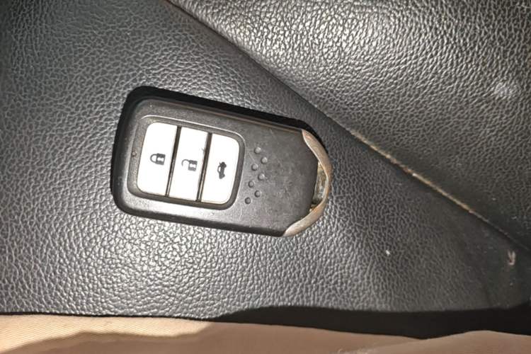 Used Honda Greiz 2016 1.5L CVT Classic Edition Vehicle Key