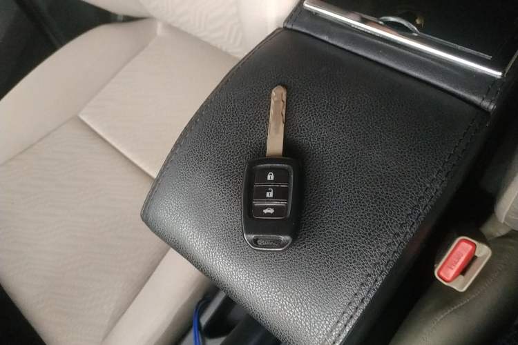 Used Honda Greiz 2016 1.5L CVT Classic Edition Vehicle Key