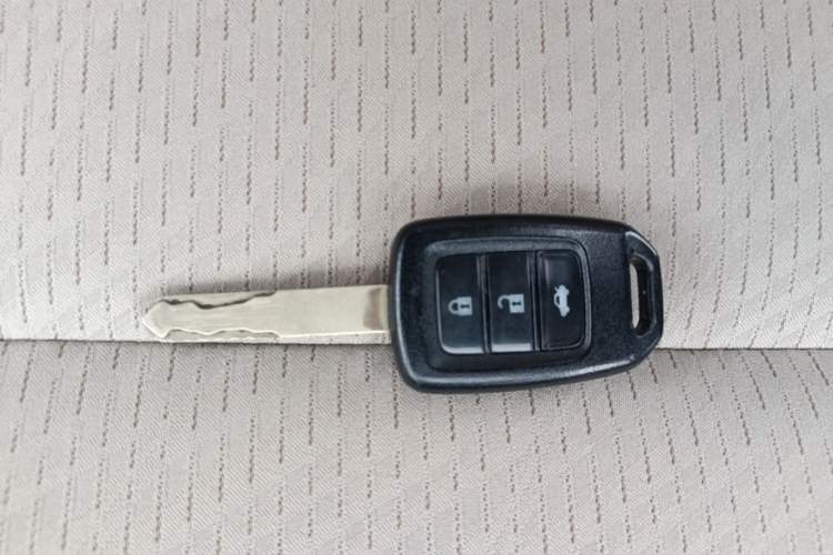 Used Honda Greiz 2016 1.5L CVT Comfort Version Vehicle Key