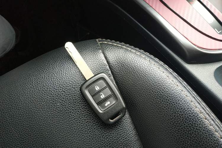 Used Honda Greiz 2016 1.5L CVT Classic Edition Vehicle Key