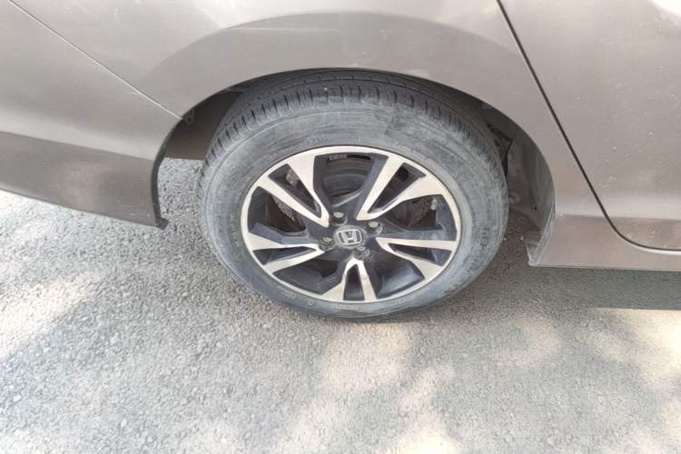 Used Honda Greiz 2016 1.5L CVT Classic Edition Exterior 5