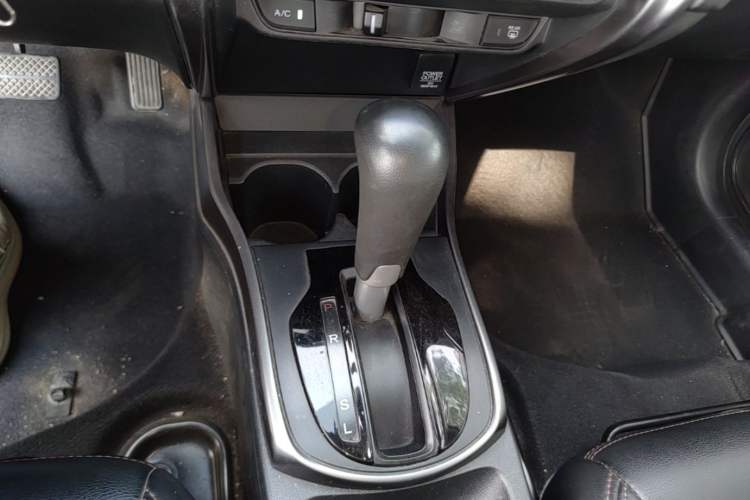Used Honda Greiz 2016 1.5L CVT Classic Edition Gear Lever