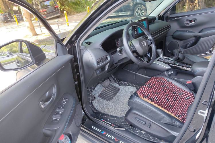 Used Honda HR-V 2023 240TURBO Trendy Edition Driver Seat