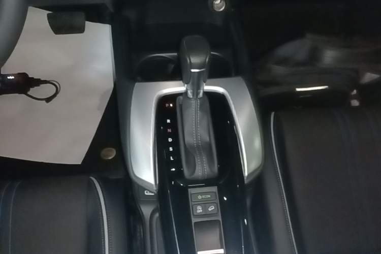 Used Honda HR-V 2023 240TURBO Trendy Edition Gear Lever