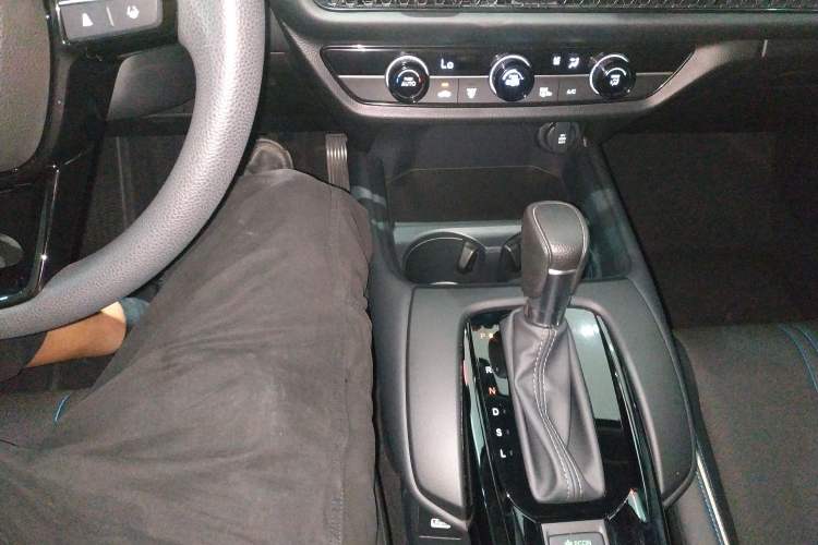 Used Honda HR-V 2023 240TURBO Jingrui Edition Gear Lever
