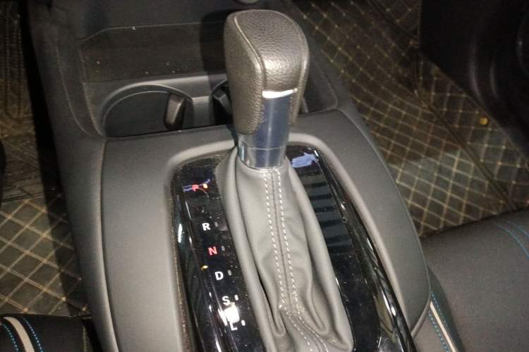 Used Honda HR-V 2023 240TURBO Jingrui Edition Gear Lever