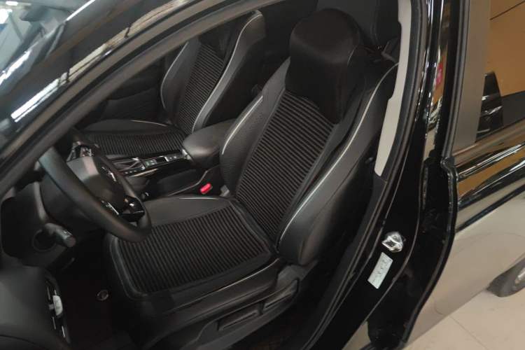 Used Honda HR-V 2023 240TURBO Jingrui Edition Left Front Seat