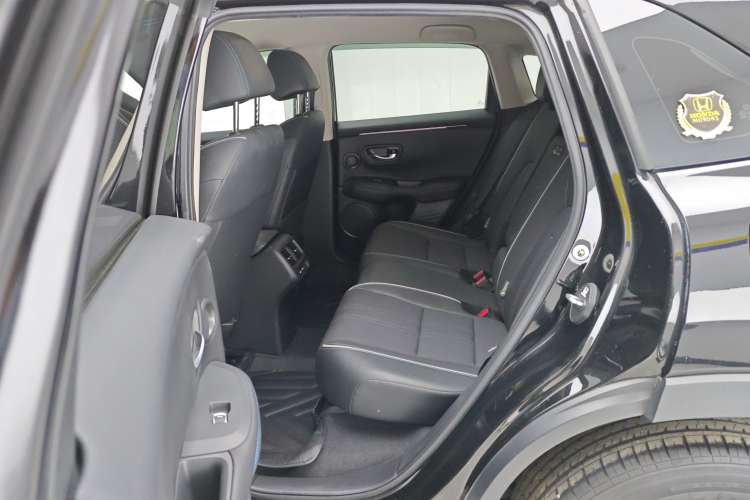 Used Honda HR-V 2023 2.0L eHEV Dynamic Smart Edition Left Rear Seat