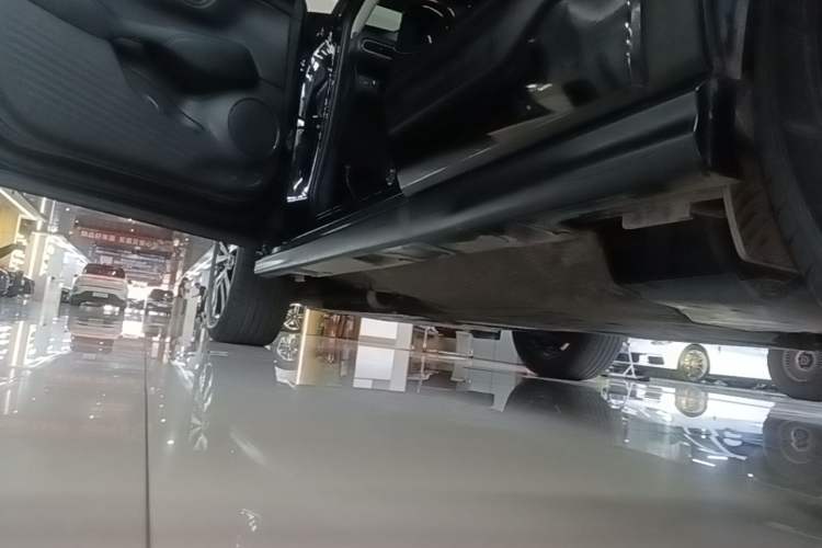 Used Honda HR-V 2023 240TURBO Trendy Edition Left Side Sill