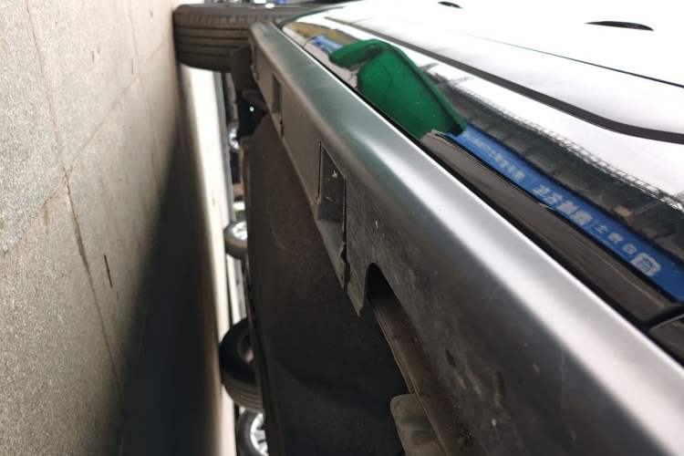 Used Honda HR-V 2023 2.0L eHEV Dynamic Smart Edition Right Side Sill
