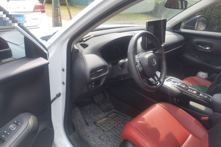Used Honda HR-V 2023 2.0L eHEV Dynamic Speed Version Driver Seat