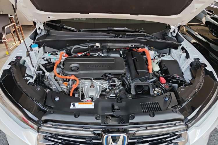Used Honda HR-V 2023 2.0L eHEV Dynamic Edition Engine Bay