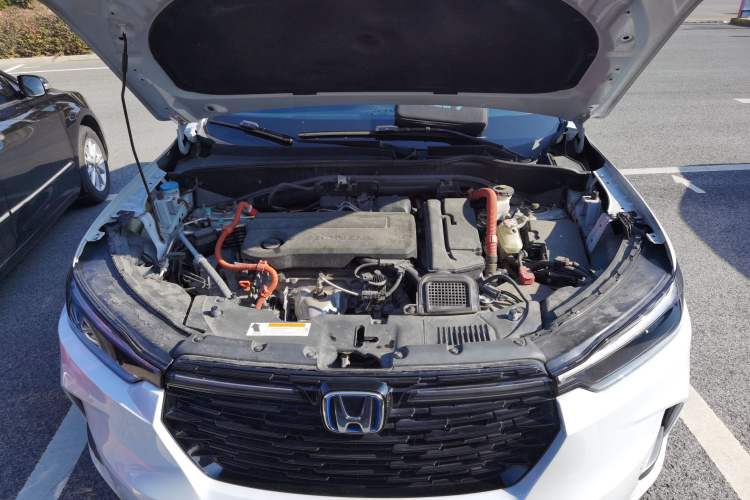Used Honda HR-V 2023 2.0L eHEV Dynamic Smart Edition Engine Bay