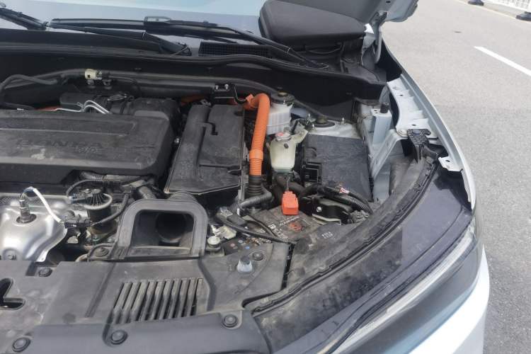 Used Honda HR-V 2023 2.0L eHEV Dynamic Speed Version Engine Bay Left