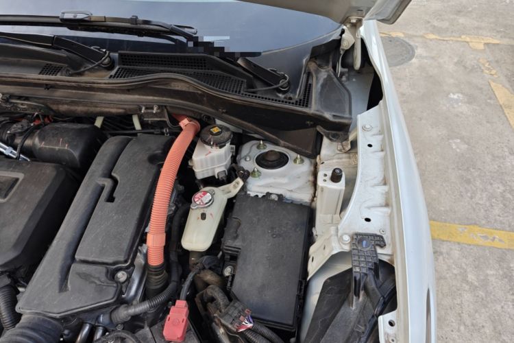 Used Honda HR-V 2023 2.0L eHEV Dynamic Speed Version Engine Bay Left