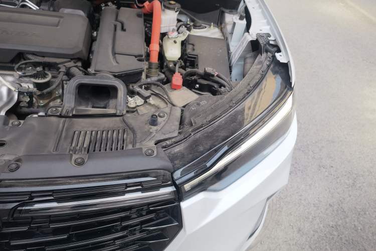 Used Honda HR-V 2023 2.0L eHEV Dynamic Smart Edition Engine Bay Left