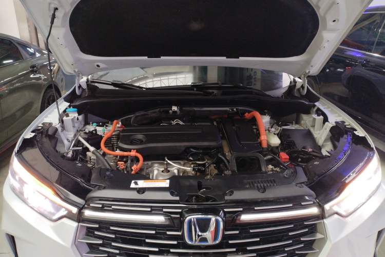 Used Honda HR-V 2023 2.0L eHEV Dynamic Edition Engine Bay