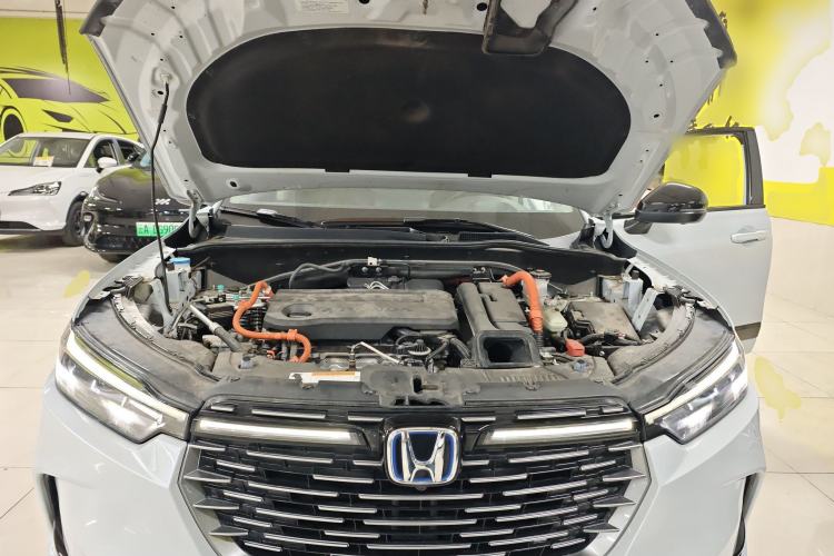 Used Honda HR-V 2023 2.0L eHEV Dynamic Edition Engine Bay