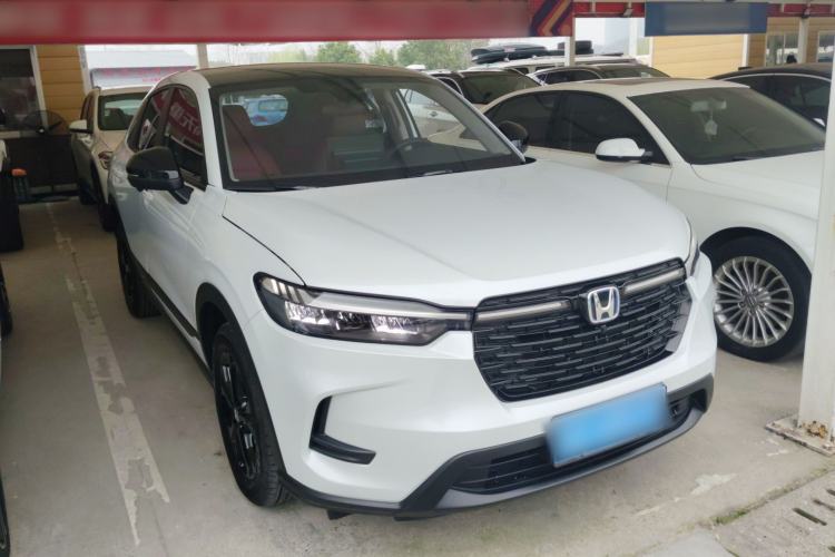 Used Honda HR-V 2023 2.0L eHEV Dynamic Speed Version Front Right 45 Deg