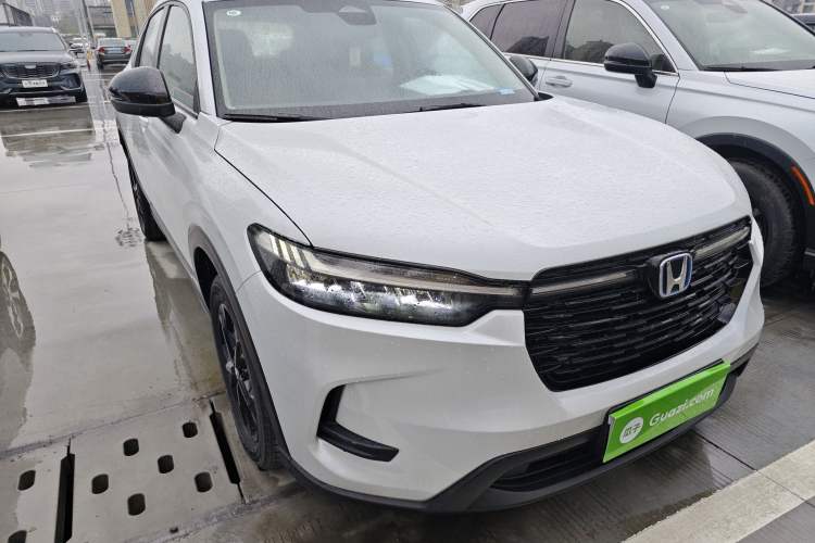 Used Honda HR-V 2023 2.0L eHEV Dynamic Smart Edition Front Right 45 Deg
