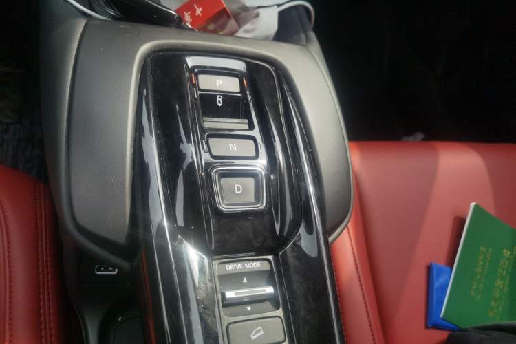 Used Honda HR-V 2023 2.0L eHEV Dynamic Speed Version Gear Lever