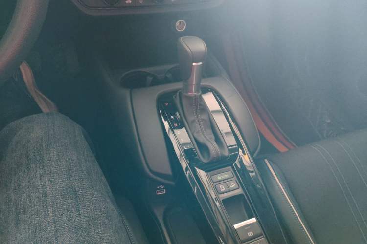 Used Honda HR-V 2023 240TURBO Jingrui Edition Gear Lever