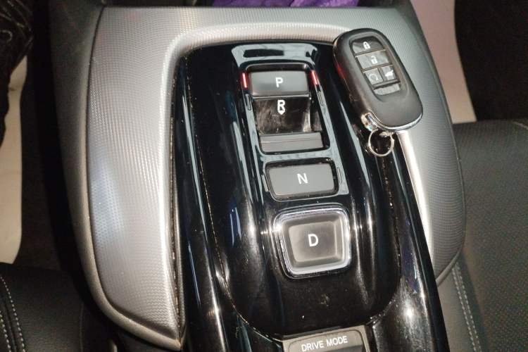 Used Honda HR-V 2023 2.0L eHEV Dynamic Edition Gear Lever
