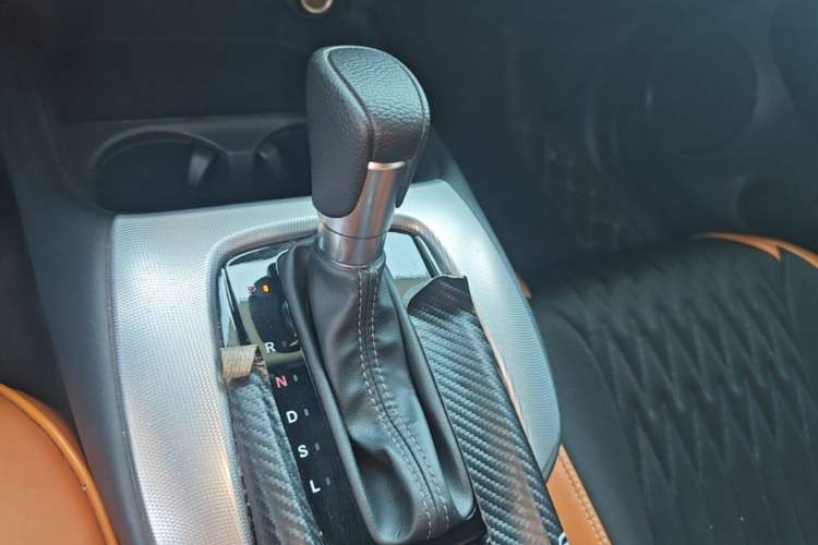 Used Honda HR-V 2023 240TURBO Trendy Edition Gear Lever