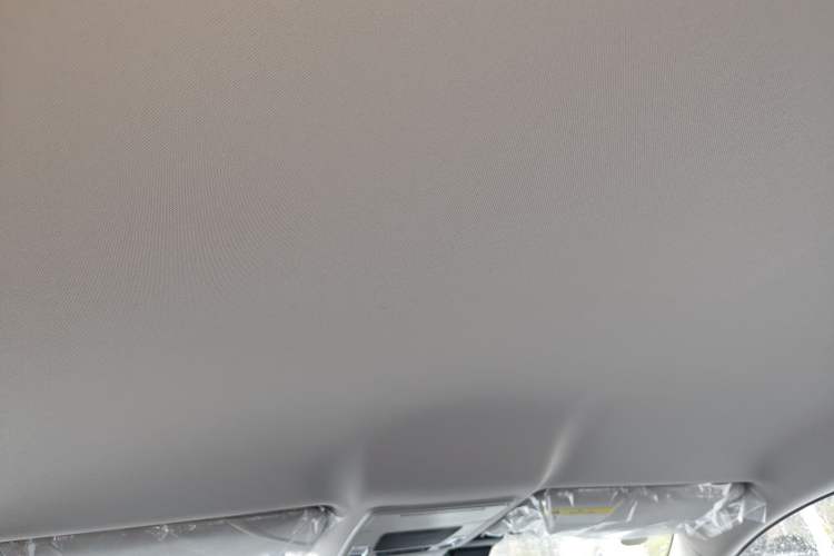 Used Honda HR-V 2023 2.0L eHEV Dynamic Smart Edition Headliner