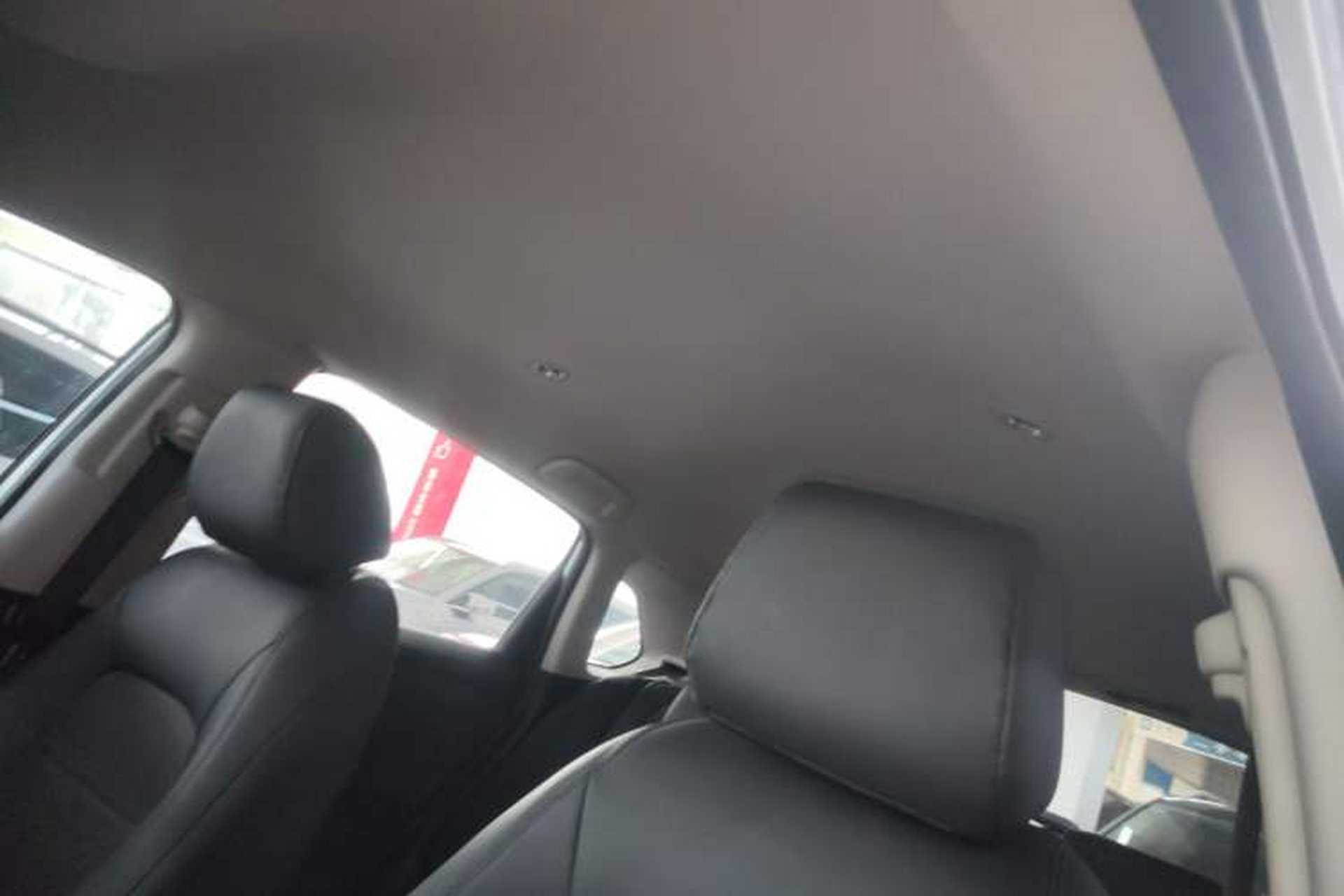 Used Honda HR-V 2023 2.0L eHEV Dynamic Speed Version Headliner