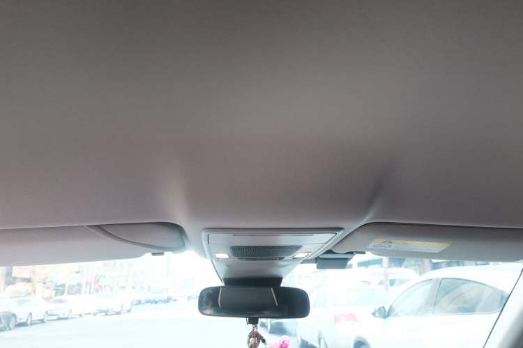 Used Honda HR-V 2023 2.0L eHEV Dynamic Smart Edition Headliner