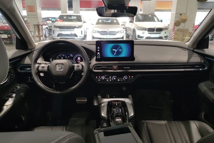 Used Honda HR-V 2023 2.0L eHEV Dynamic Edition Interior 2