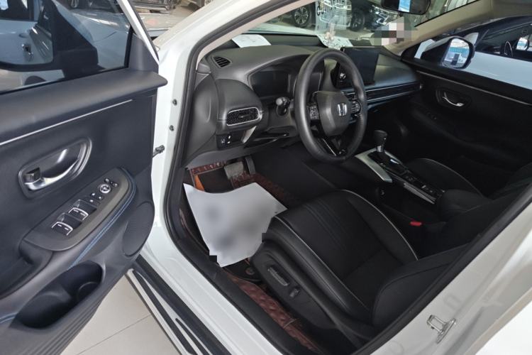 Used Honda HR-V 2023 240TURBO Trendy Edition Interior 4