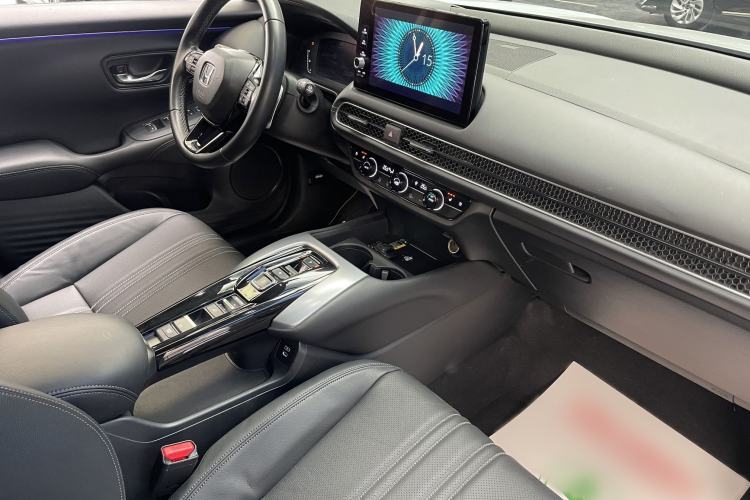 Used Honda HR-V 2023 2.0L eHEV Dynamic Edition Interior 4