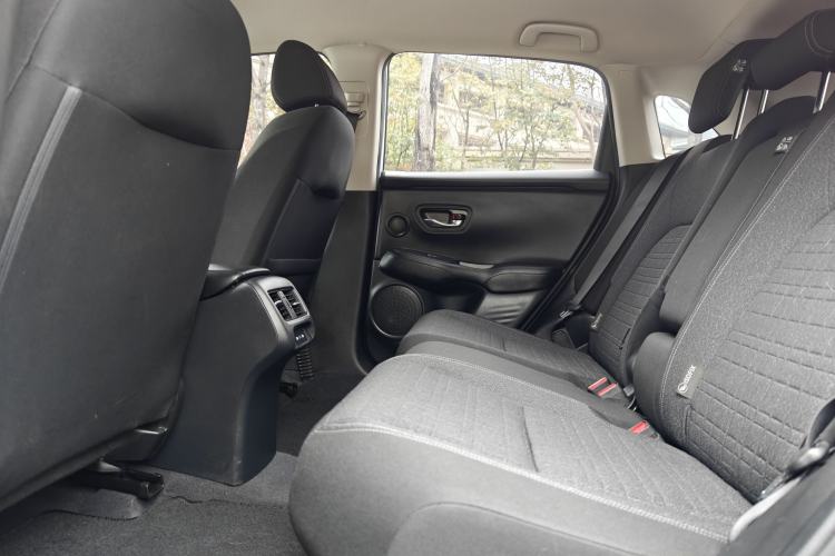 Used Honda HR-V 2023 2.0L eHEV Dynamic Speed Version Interior 8