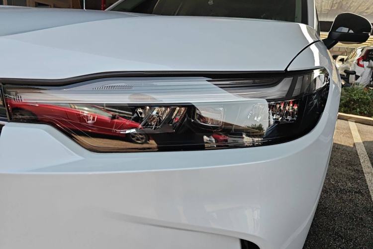 Used Honda HR-V 2023 2.0L eHEV Dynamic Edition Left Front Headlight