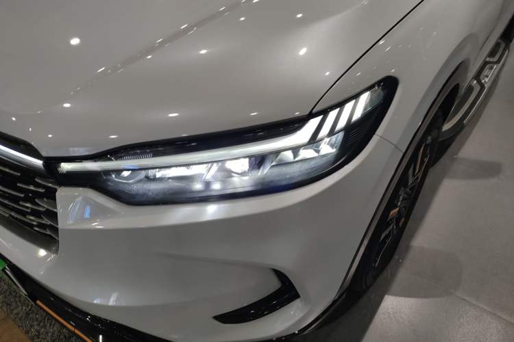 Used Honda HR-V 2023 2.0L eHEV Dynamic Edition Left Front Headlight