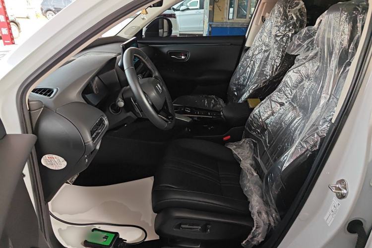 Used Honda HR-V 2023 2.0L eHEV Dynamic Edition Left Front Seat