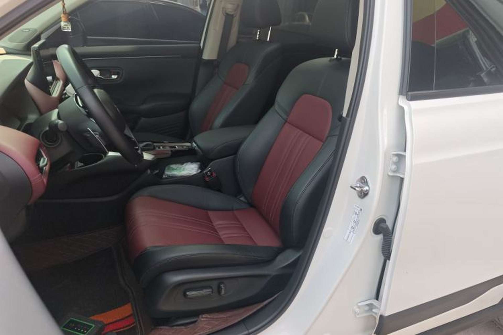 Used Honda HR-V 2023 240TURBO Prestige Edition Left Front Seat