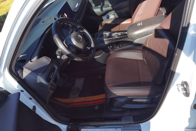 Used Honda HR-V 2023 2.0L eHEV Dynamic Smart Edition Left Front Seat