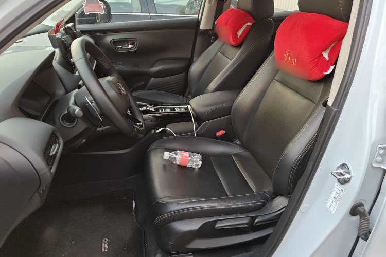 Used Honda HR-V 2023 2.0L eHEV Dynamic Speed Version Left Front Seat