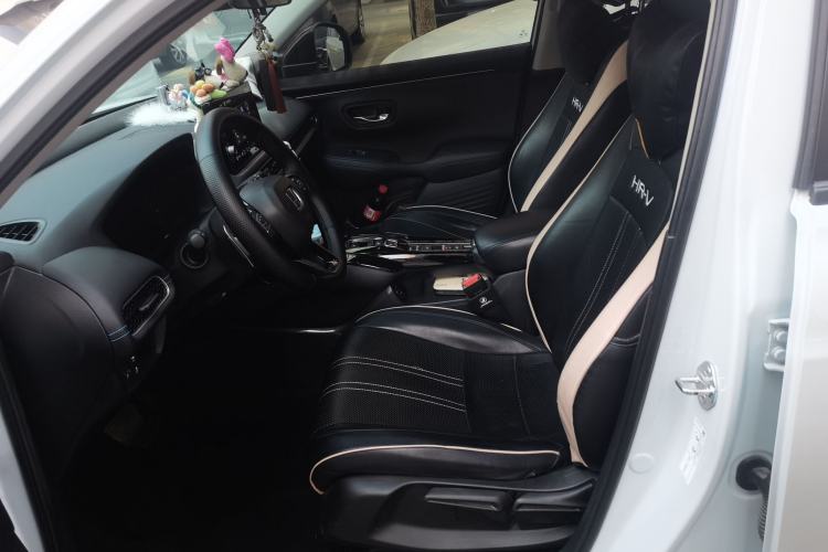 Used Honda HR-V 2023 2.0L eHEV Dynamic Smart Edition Left Front Seat