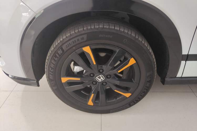 Used Honda HR-V 2023 2.0L eHEV Dynamic Edition Left Front Wheel Hub