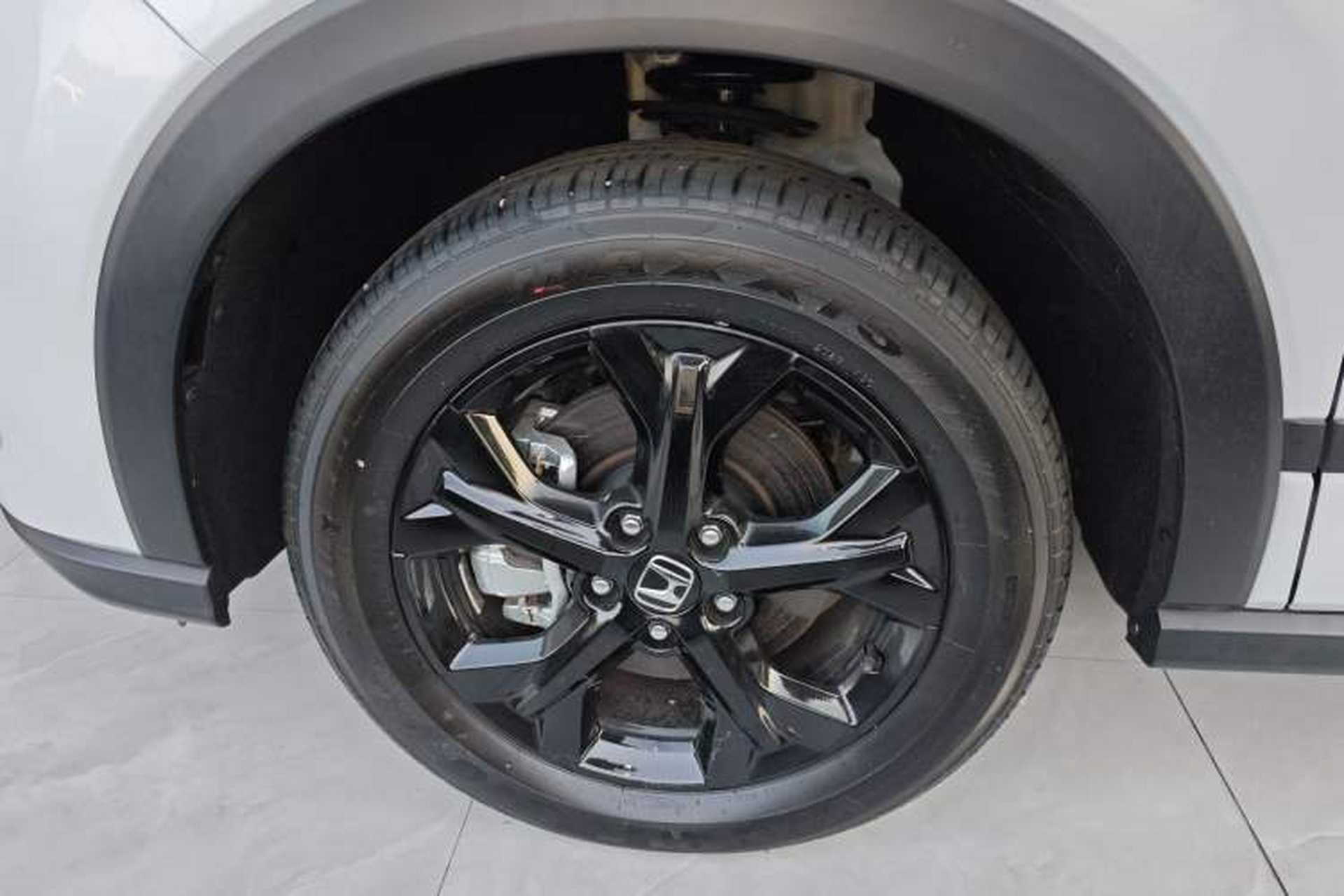 Used Honda HR-V 2023 2.0L eHEV Dynamic Speed Version Left Front Wheel Hub