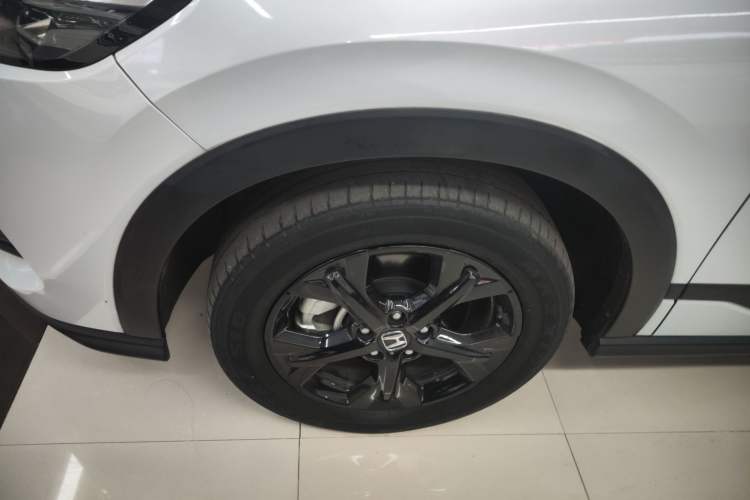 Used Honda HR-V 2023 2.0L eHEV Dynamic Speed Version Left Front Wheel Hub