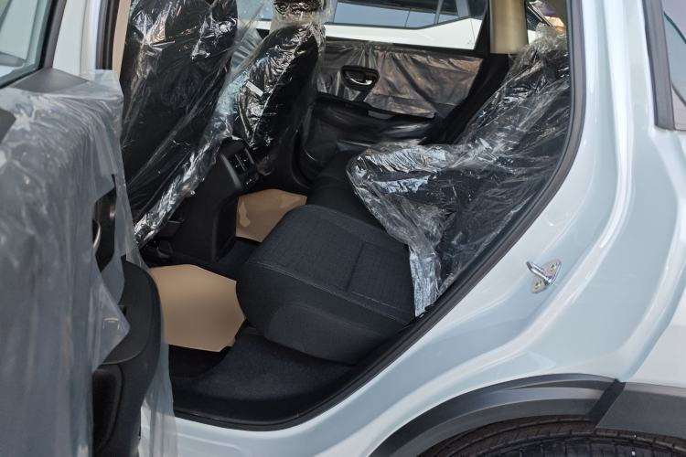 Used Honda HR-V 2023 2.0L eHEV Dynamic Speed Version Left Rear Seat